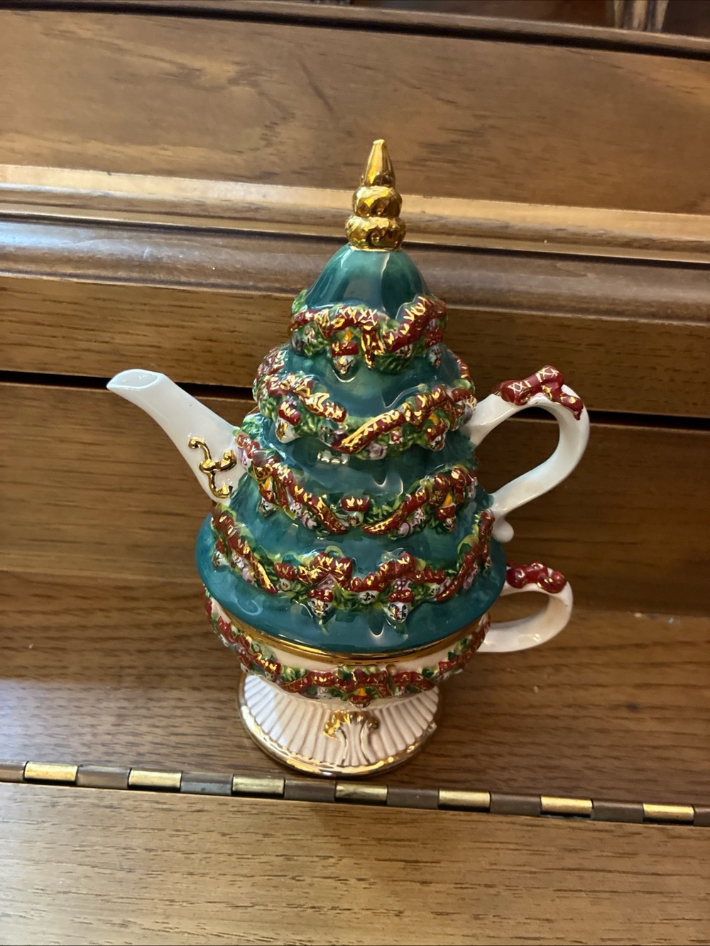 Waterford Holiday heirloom Tree Tea for One Teapot Christmas collectible set
